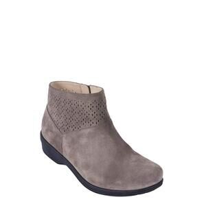 Revitalign Womens Del Mar Suede Leather Boot Sand 12 M